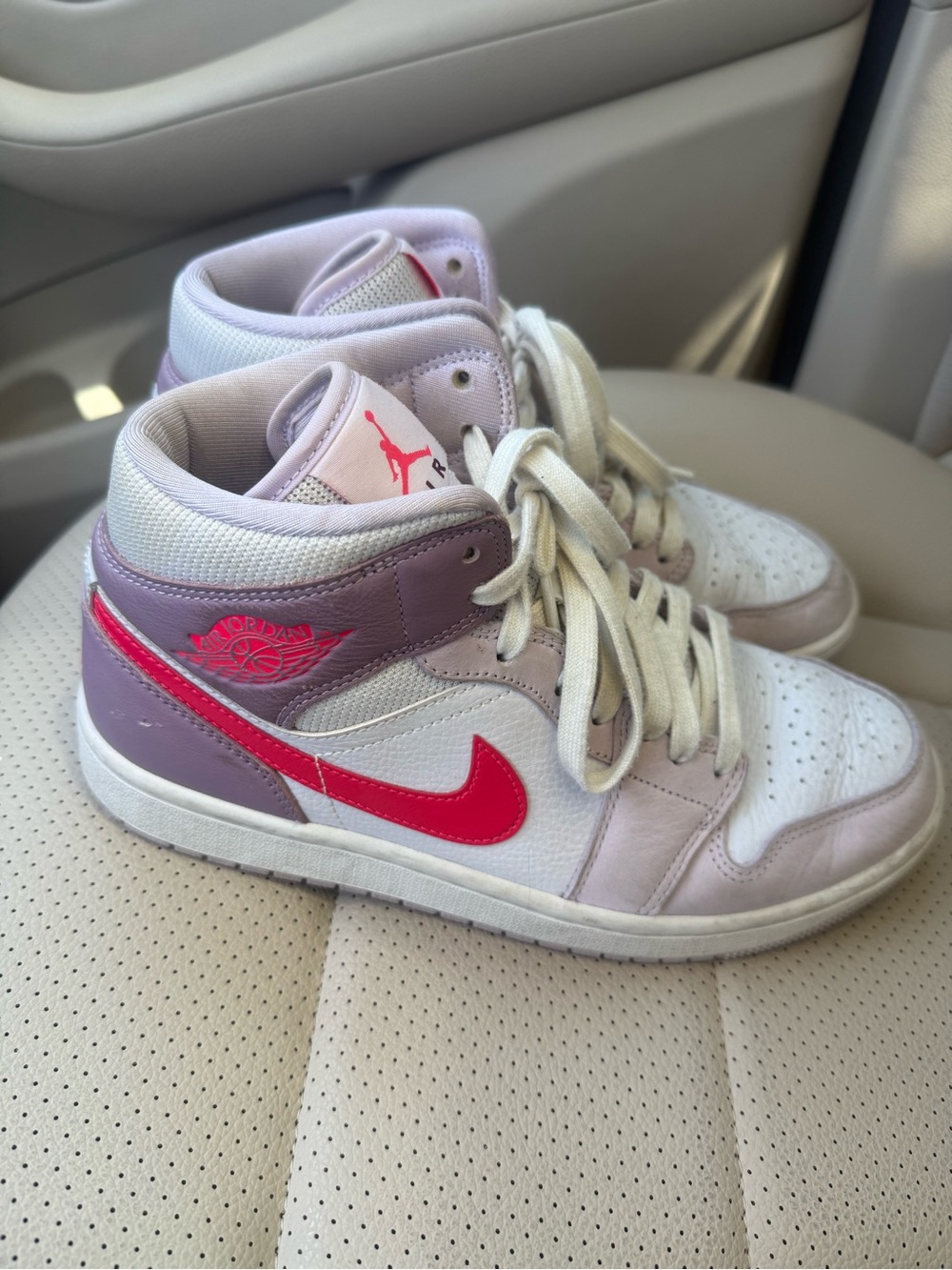 Women’s Jordan Mid-Top Sneakers in White, Lavender & Bright Pink size 9